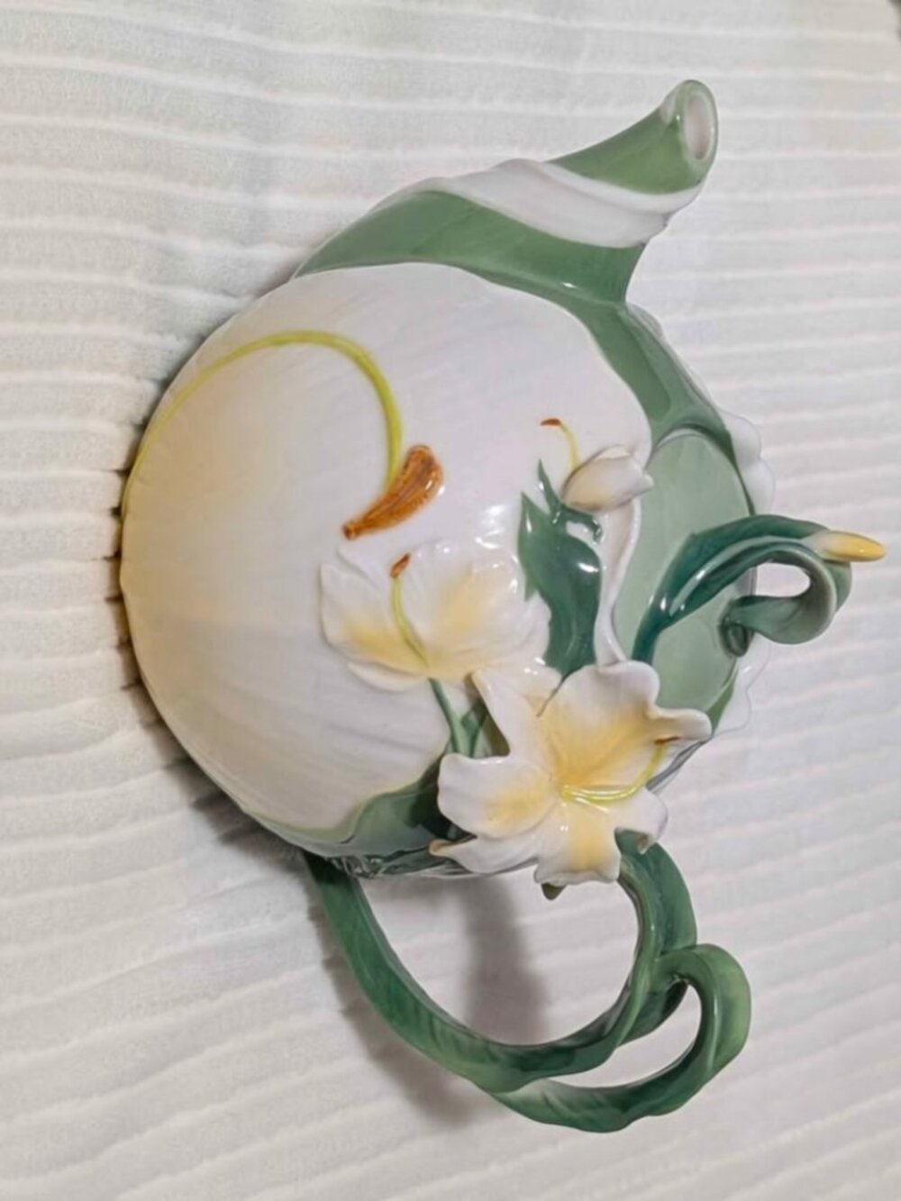 Pier 1 Imports Ginger Lily Teapot